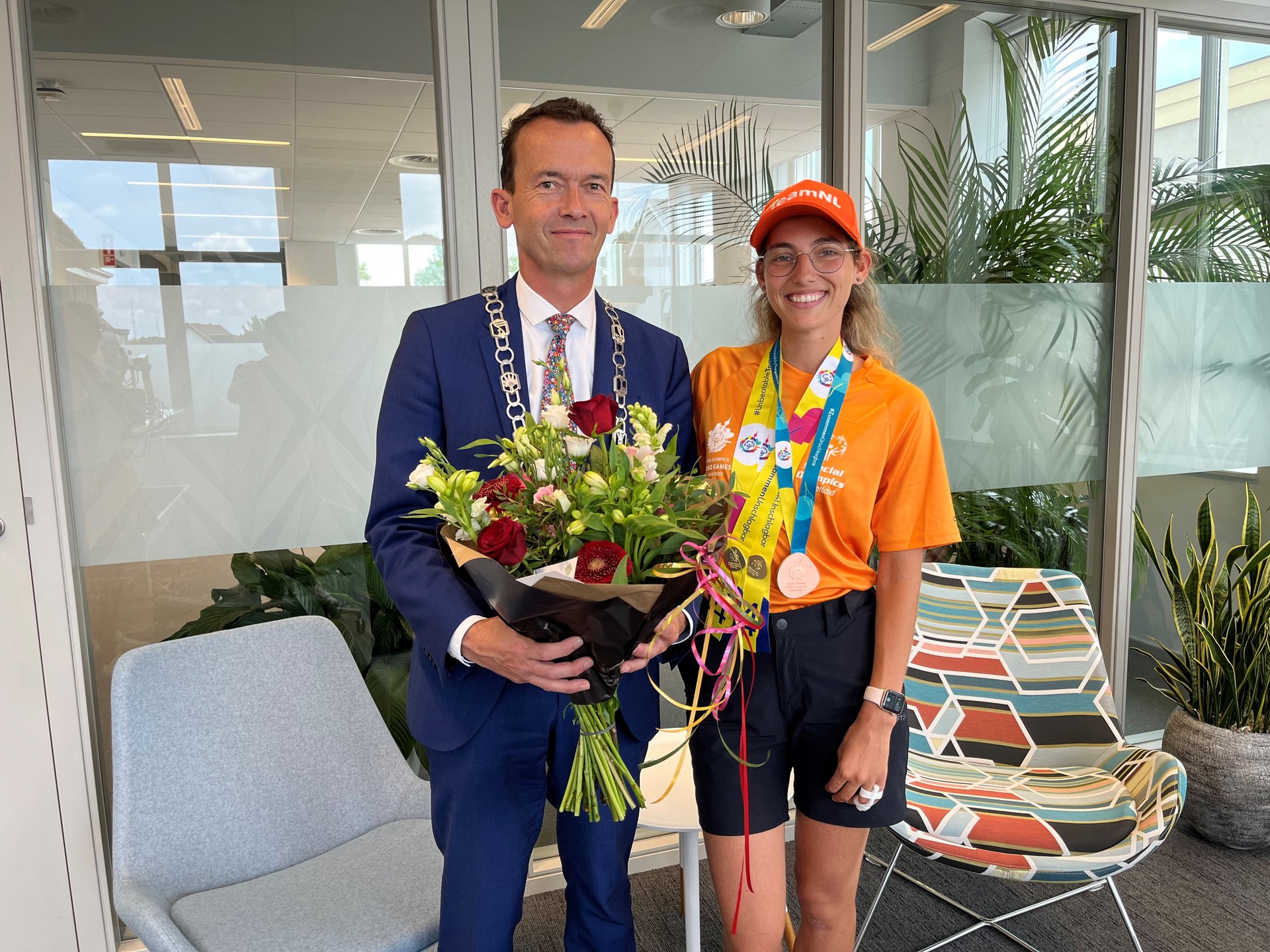 Huldiging van wielrenster EsmeeAnne de Meulmeester